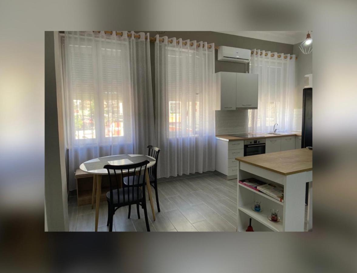 New New Bazaar Appartement Tirana Buitenkant foto