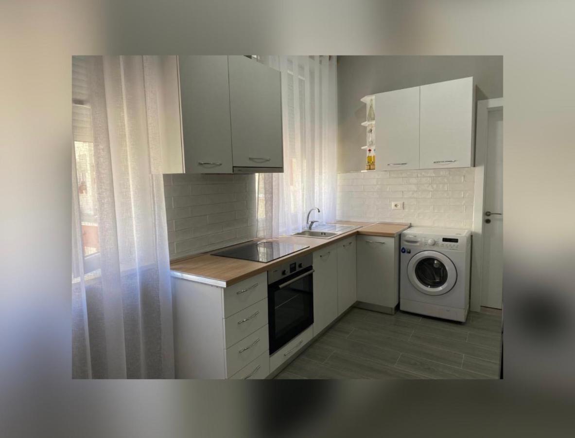 New New Bazaar Appartement Tirana Buitenkant foto