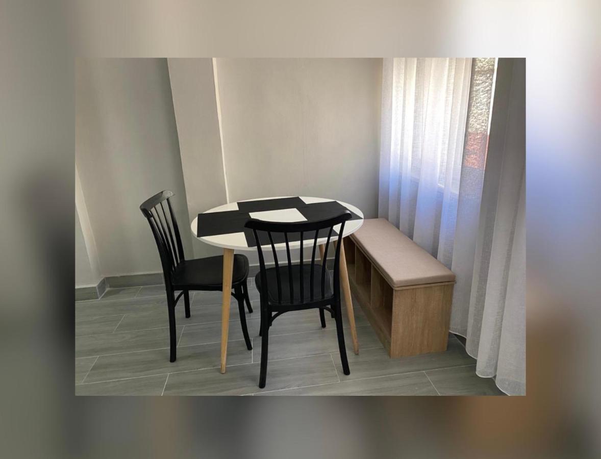 New New Bazaar Appartement Tirana Buitenkant foto