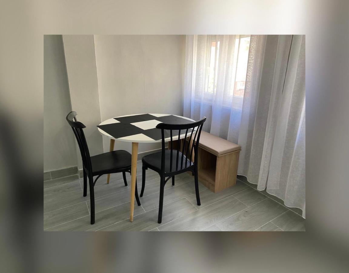 New New Bazaar Appartement Tirana Buitenkant foto
