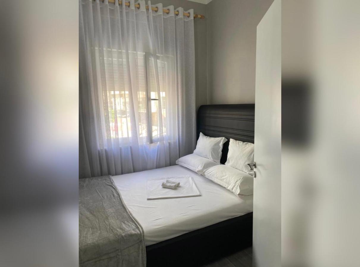 New New Bazaar Appartement Tirana Buitenkant foto